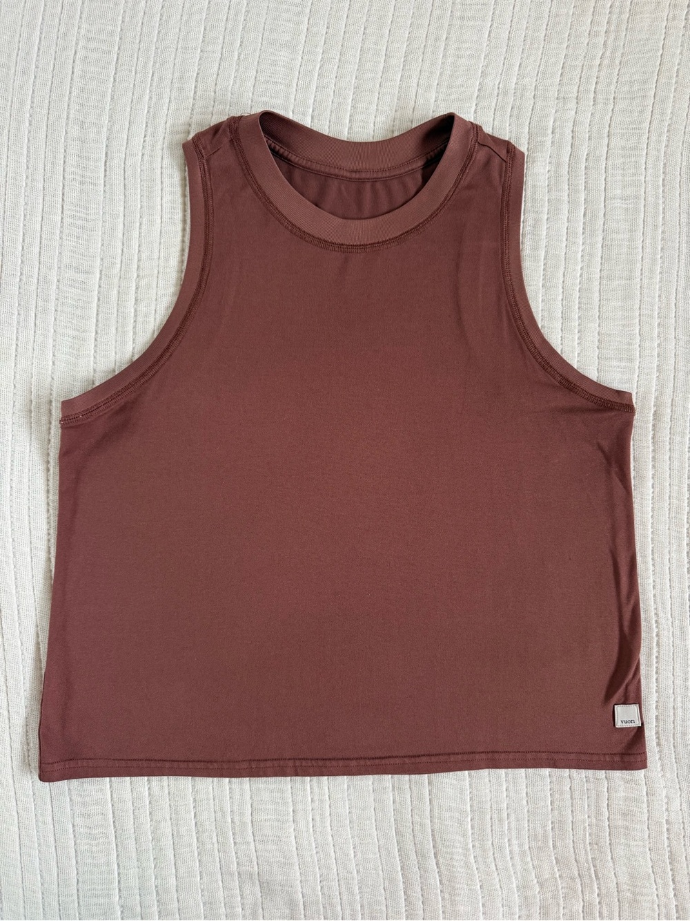 Vuori Women’s Size SmallCropped Muscle Tank – Rust Brown